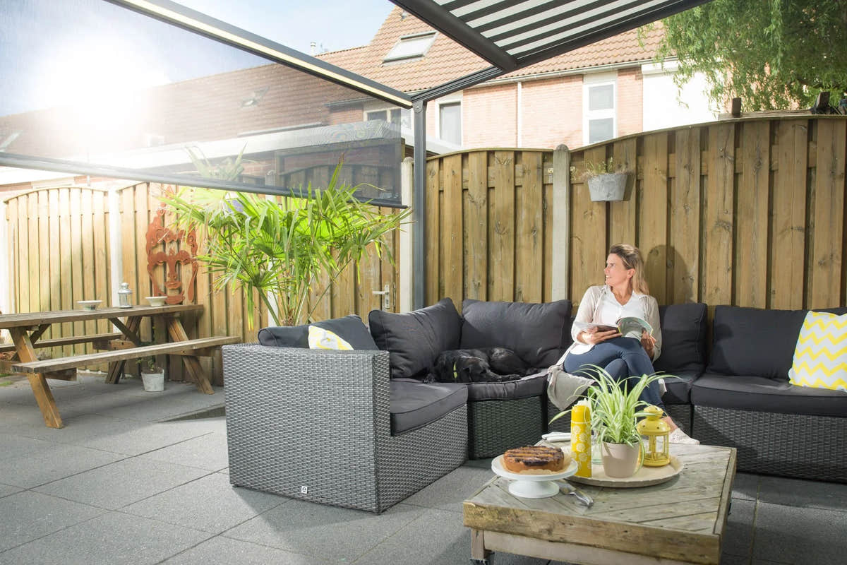 Moderne pergola aluminium voor het terras