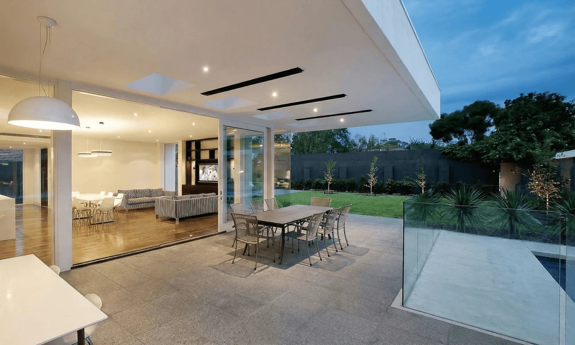 Heatstrip Design 3600 watt all black - STERK Zonweringen