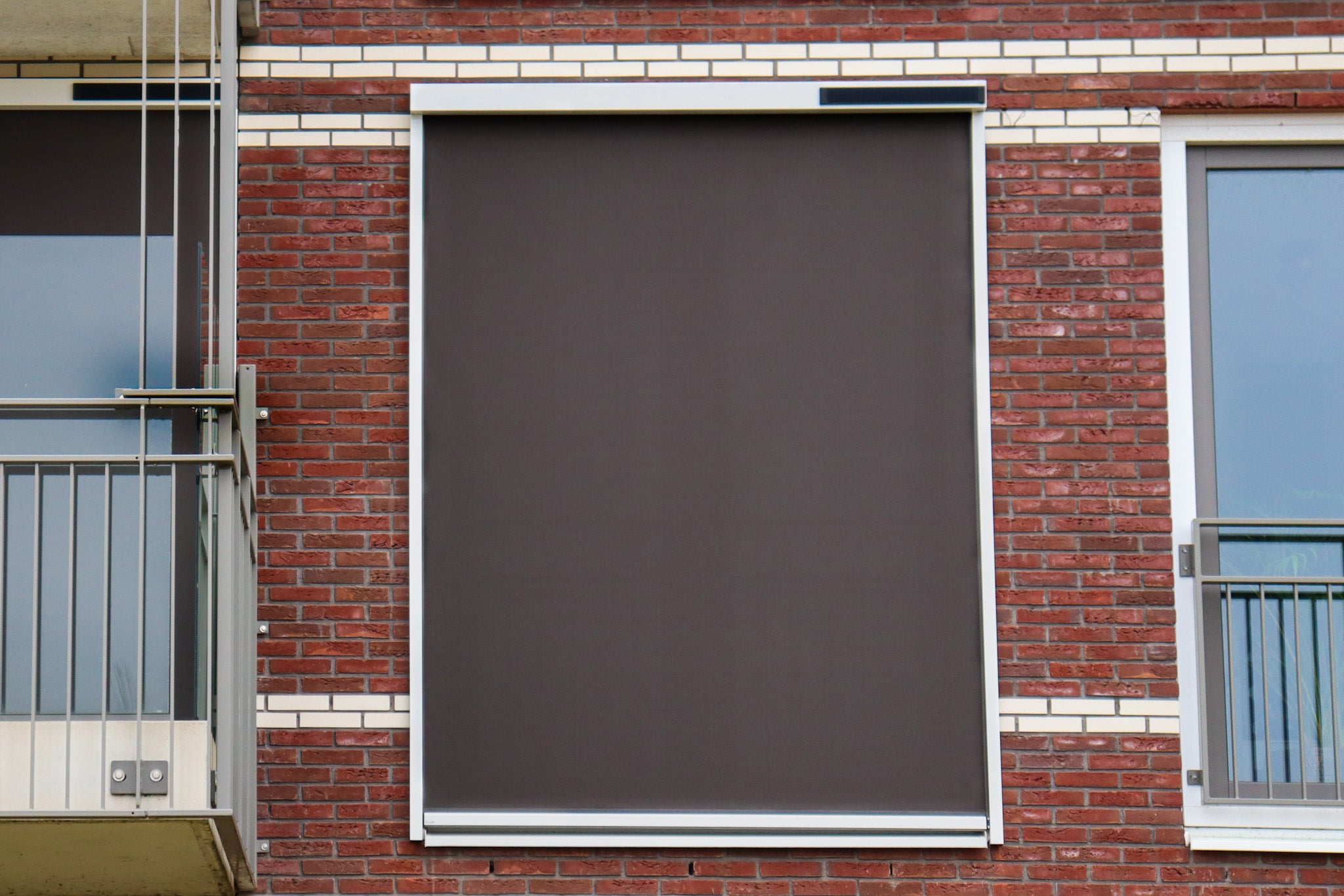 Verano V550 Ritsscreen - Geplaatst door STERK Zonweringen in Naarden