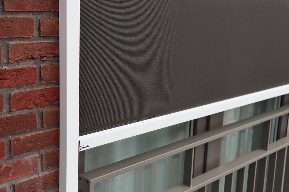Verano V550 ritsscreen - Geplaatst door STERK Zonweringen in Naarden