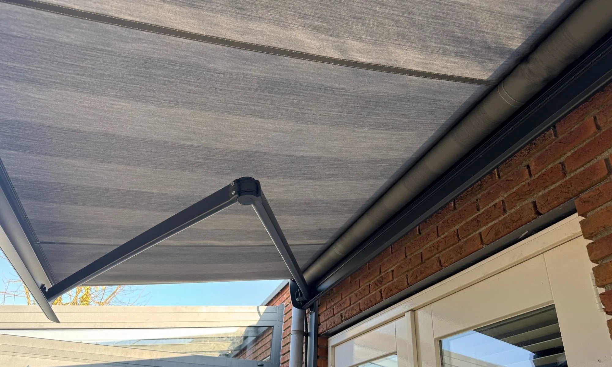 Verano V255 Salou knikarmscherm - STERK Zonweringen