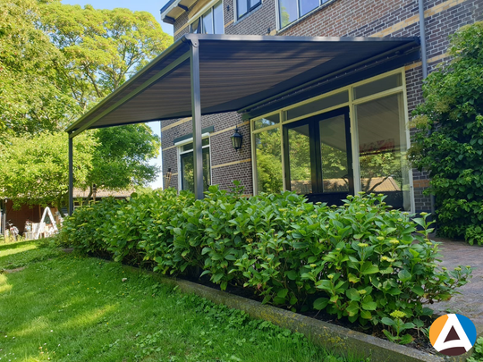 Moderne pergola 3x3 voor tuin of terras