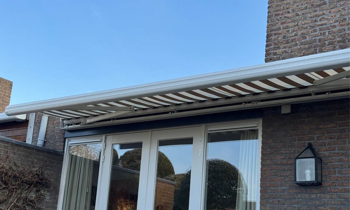 Vrijstaande pergola enkel voor het terras