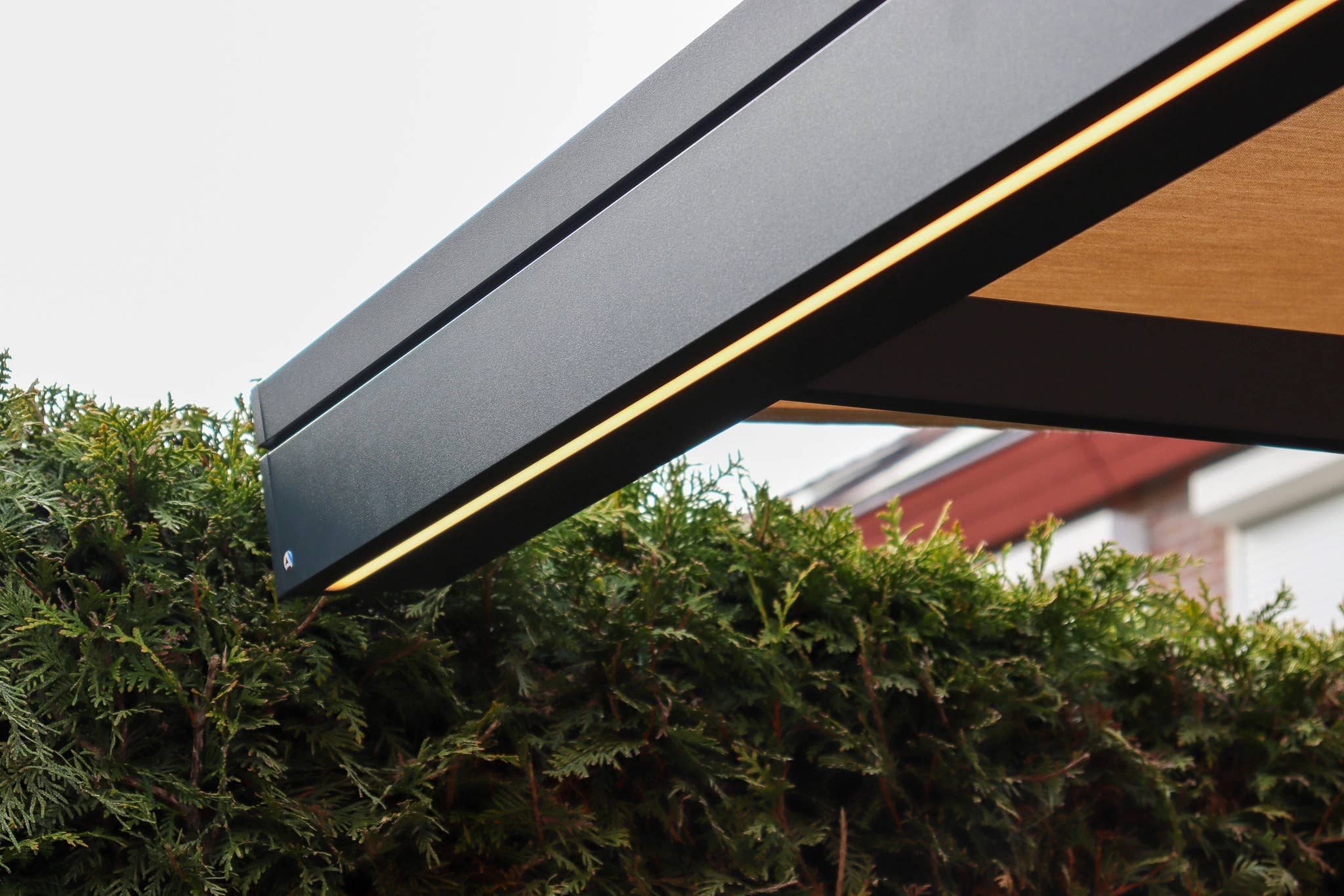 In Bussum geplaatste zwarte Allround Moneo LED-verlichting detail.