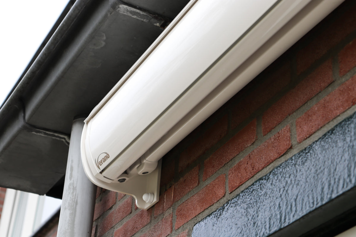 Onderhoud en levensduur van een knikarm zonnescherm 600 x 300
