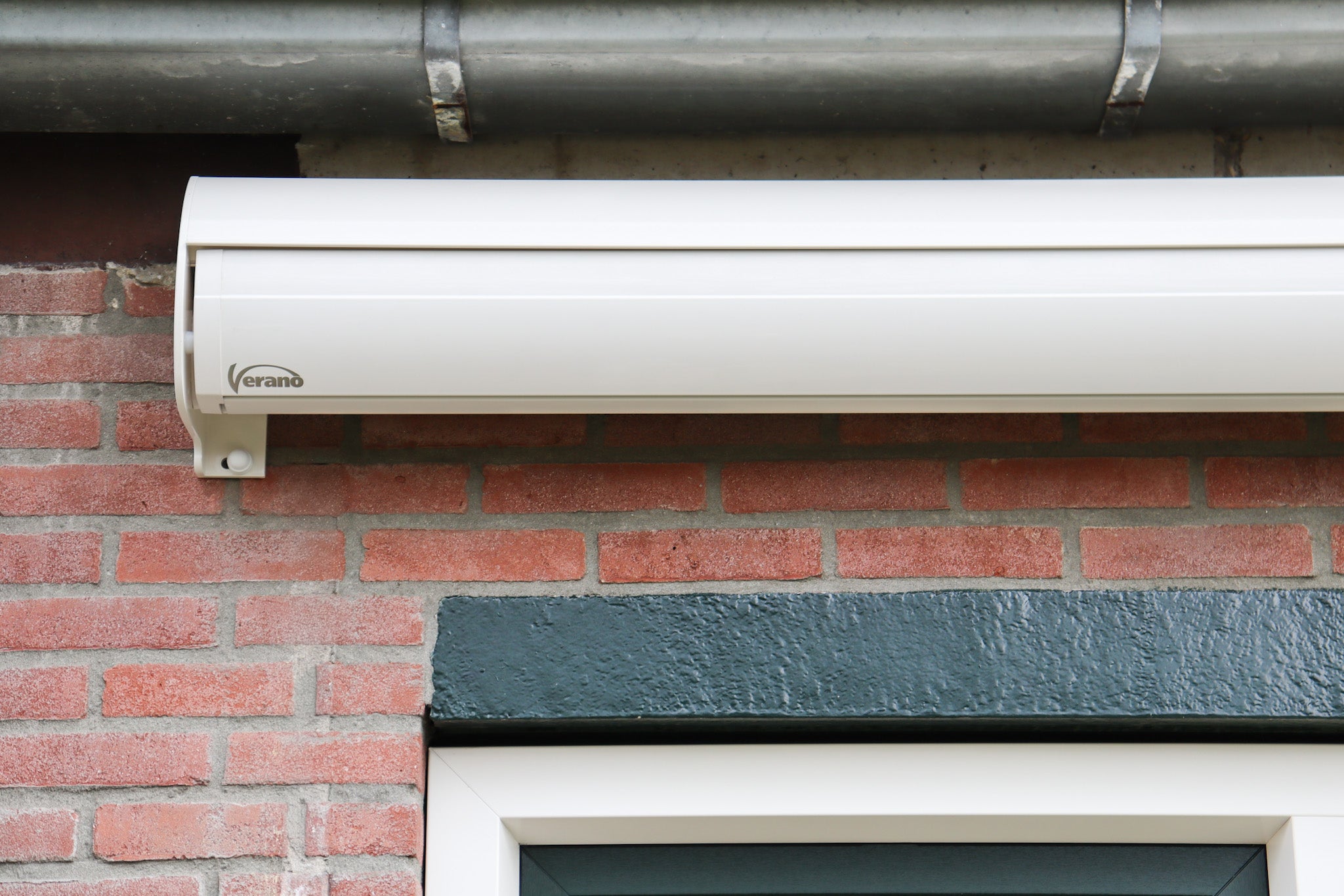 Verano V225 knikarmscherm porto geplaatst in Huizen