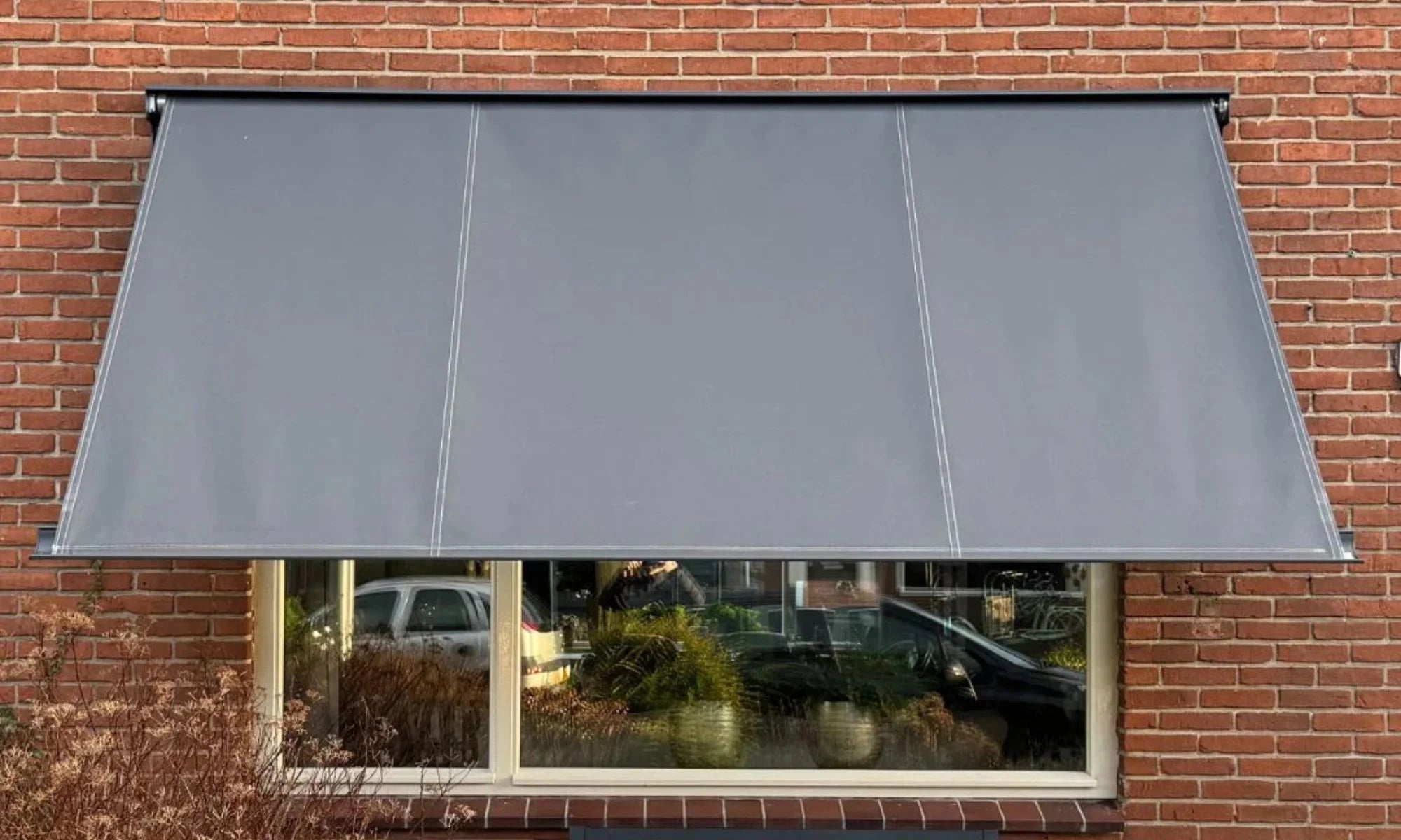 Verano V150 - Uitvalscherm - Geplaatst door STERK Zonweringen in Bussum
