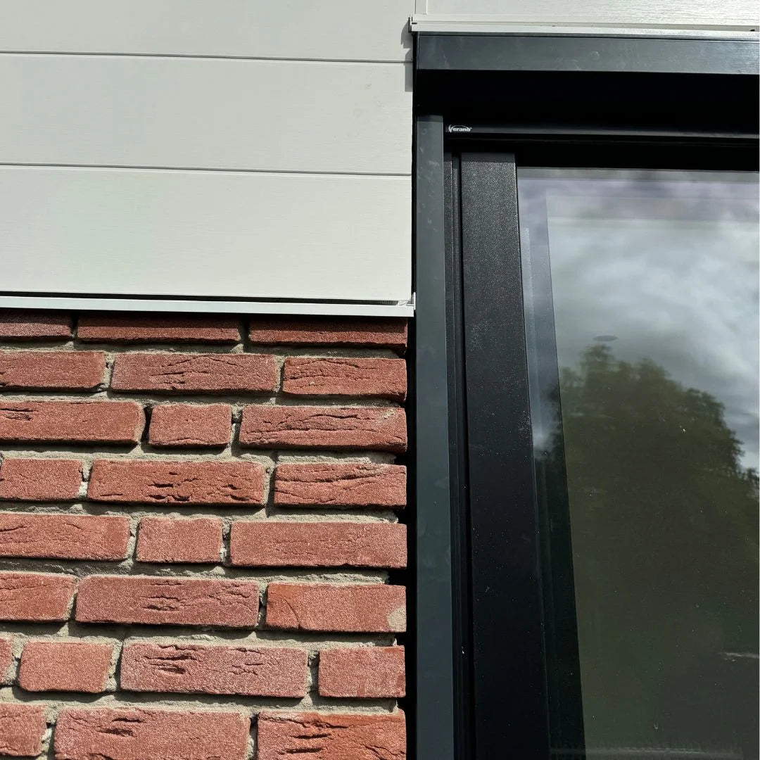 Verano V550 ritsscreen - Geplaatst door STERK Zonweringen in Naarden