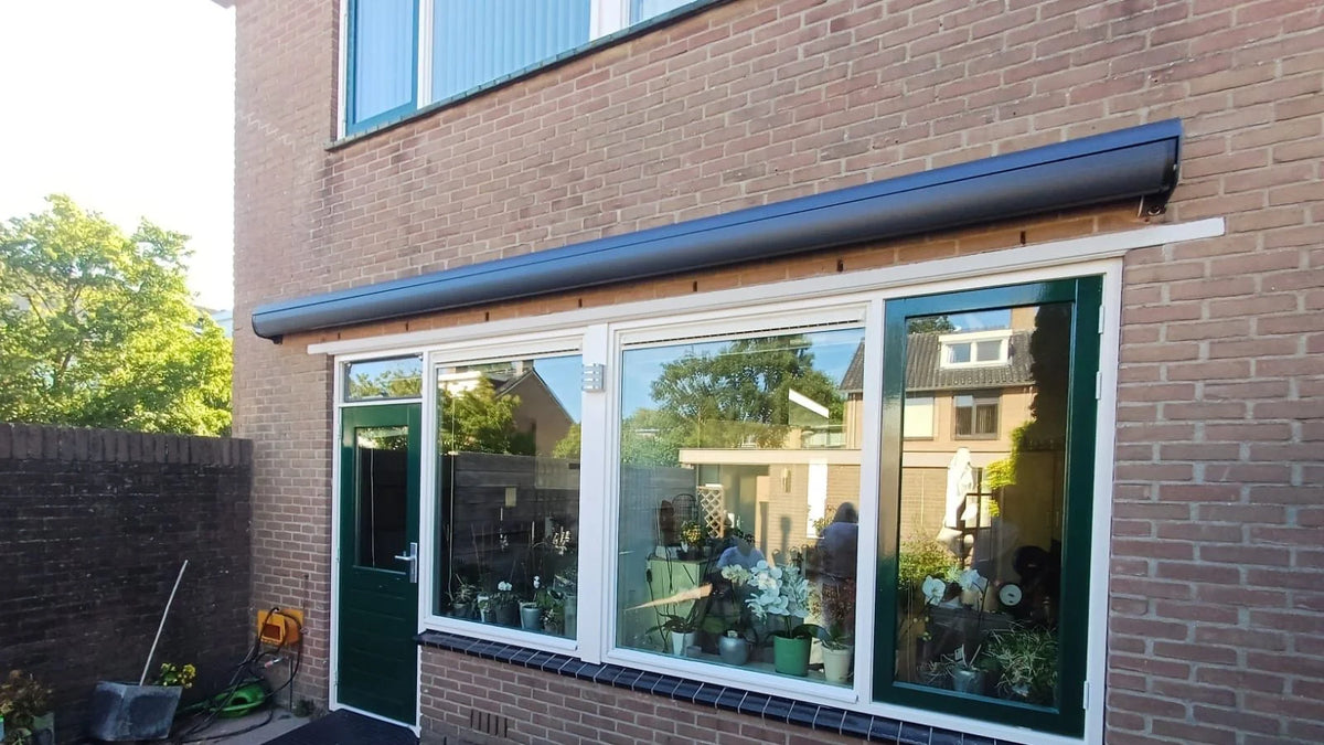 Wat zijn knikarmschermen als zonwering?
